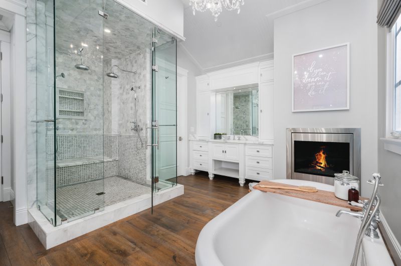 Luxurious Bath Area